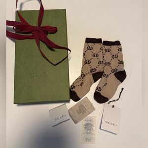 Gucci Beige & Brown GG Logo Toddler Socks size: